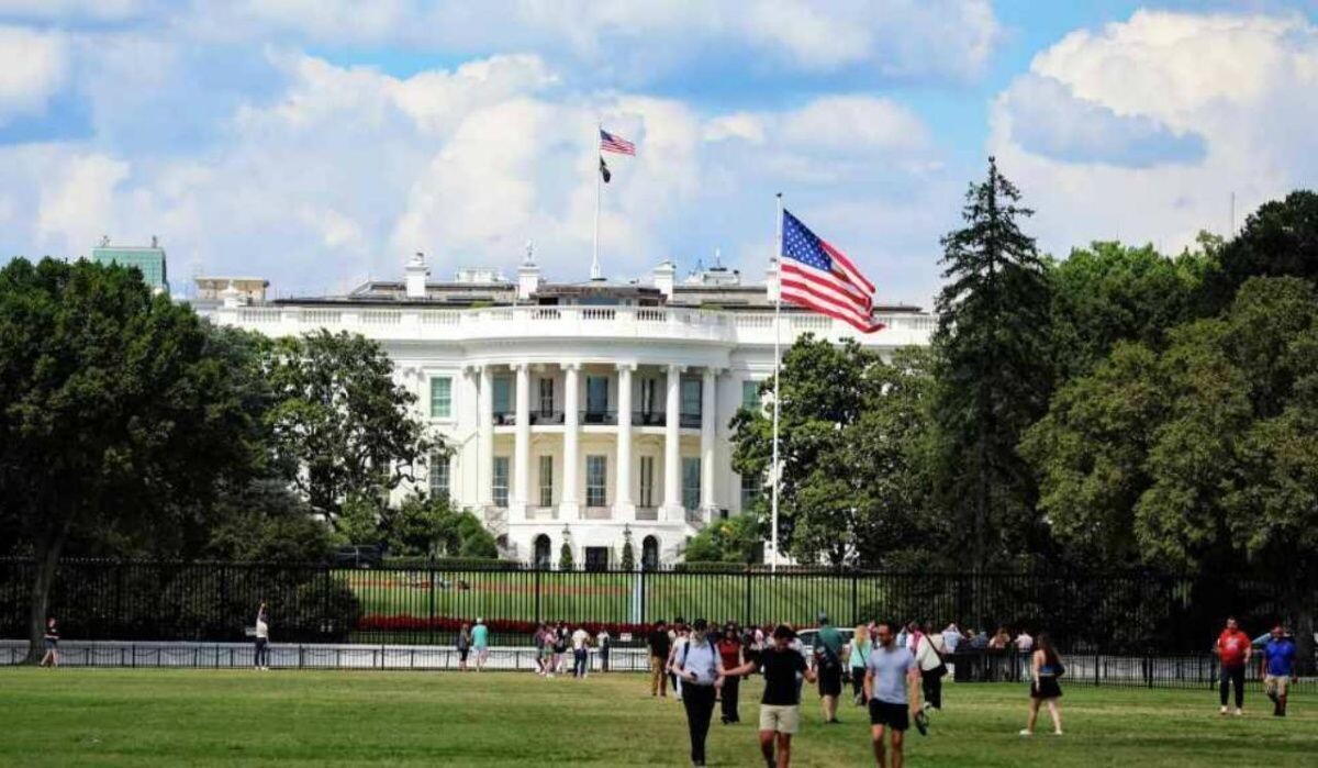     Белый дом. Источник: ria.ru Автор фото: Rahmat Gul