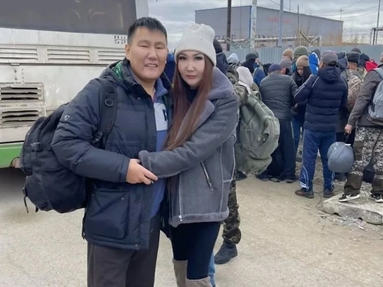     Савва Михайлов с женой / Соцсети