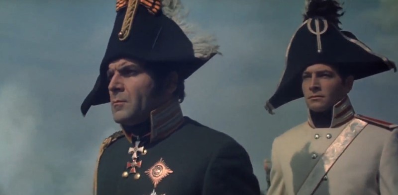 Багратион и Болконский при Шёнграбене. Кадр из фильма "Война и мир" (1967).