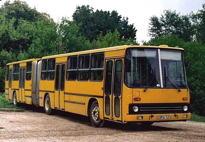 Автобус тех времён.