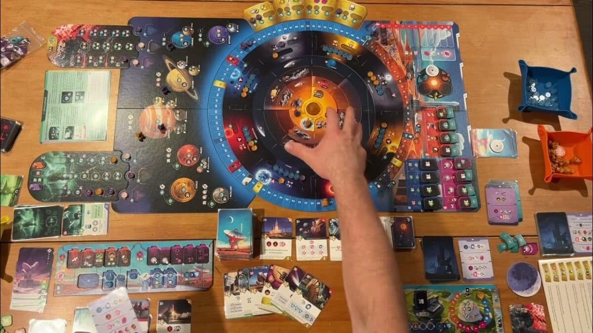    Игра в SETI / © John LaRuffa, YouTube