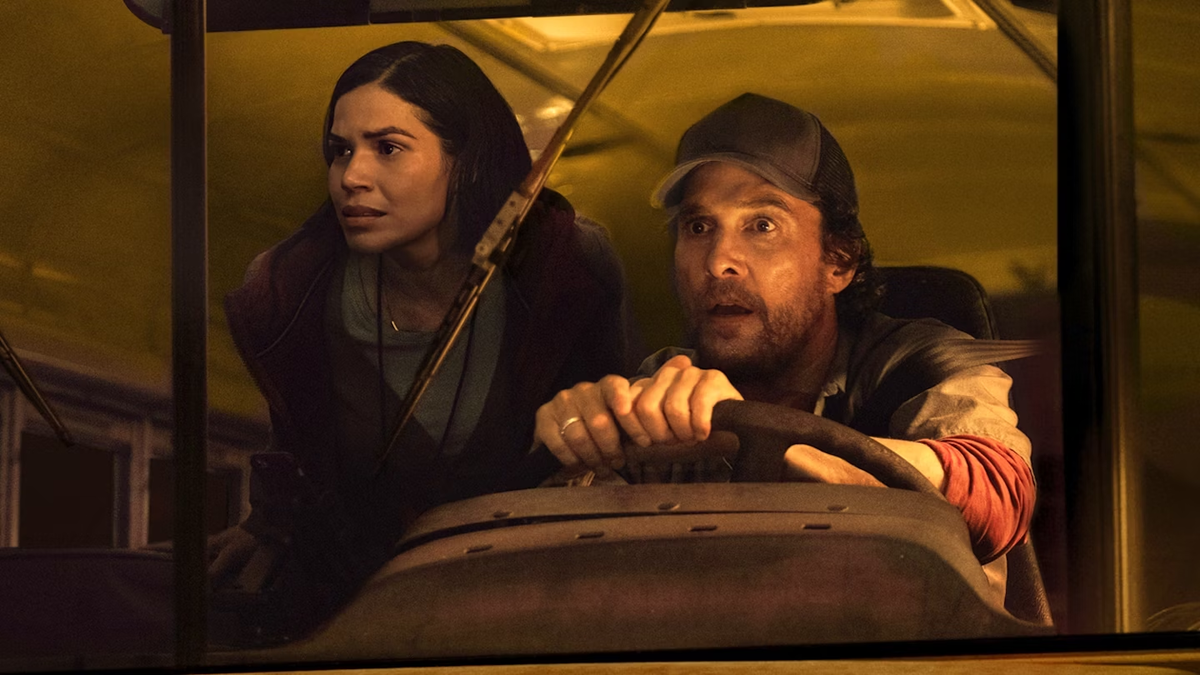 Кадр из фильма «The Lost Bus». Режиссер: Пол Гринграсс. Производство: Apple Original Films, Blumhouse Productions, Comet Pictures