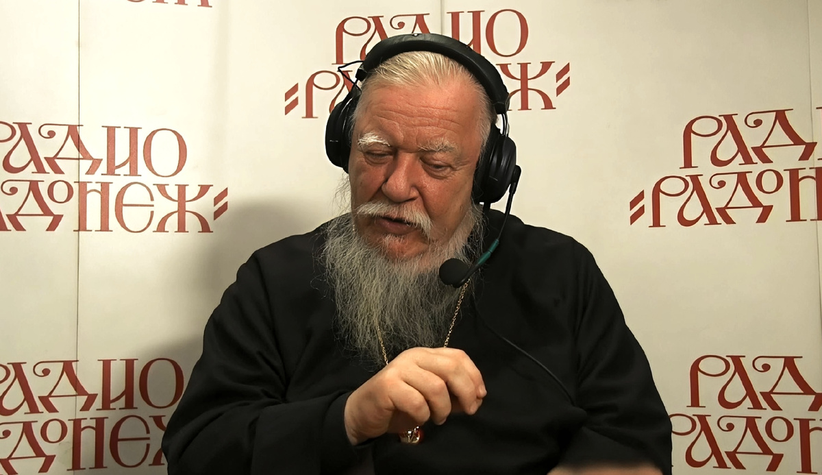 Димитрий Смирнов (07.03.1951 — 21.10.2020 гг.) — протоиерей, церковный и общественный деятель.