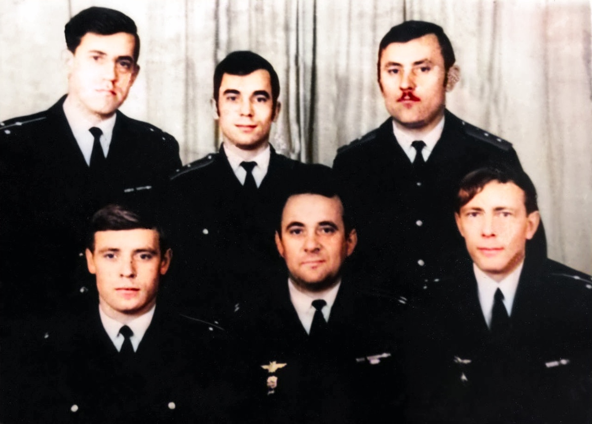 Экипаж командира 1-й авиационной эскадрильи подполковника Анатолия Петровича СВИРИДОВА. 