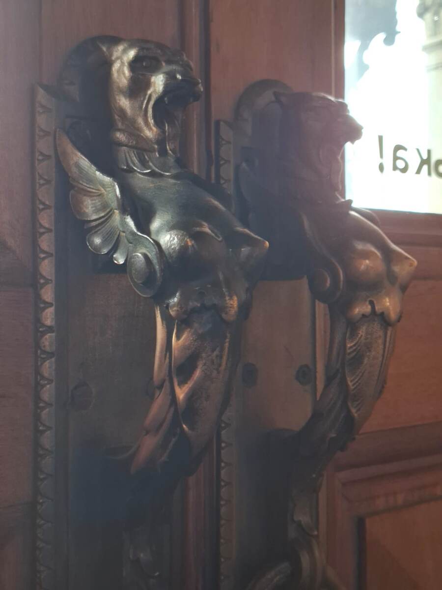 Дворец Великого князя Владимира Александровича. Дворцовая наб., д. 26. Листаем галерею --->