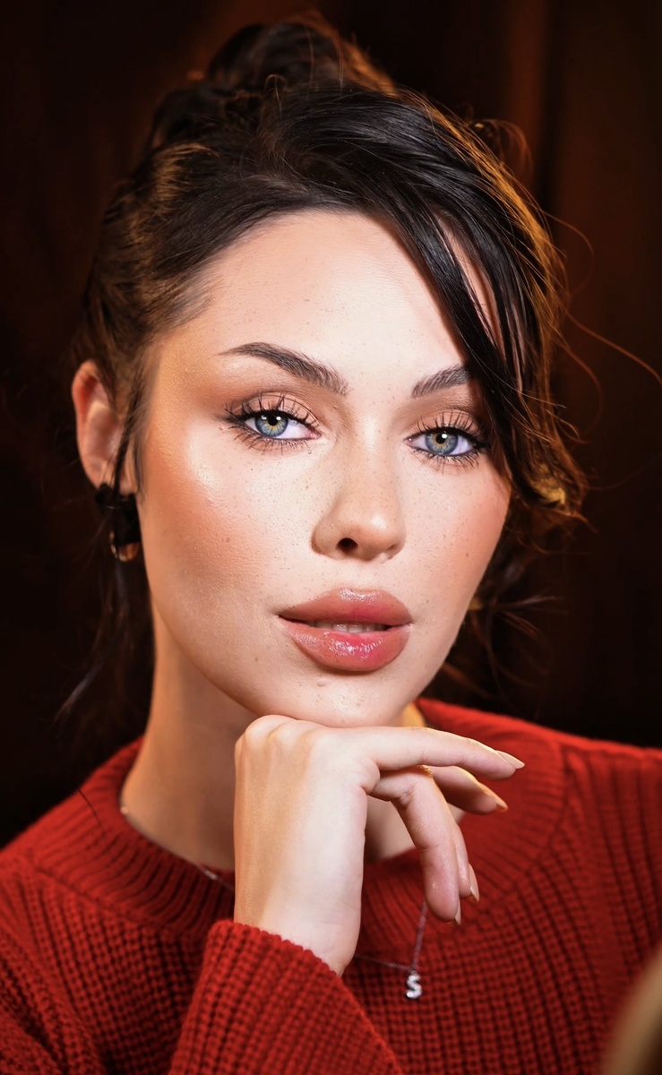 *туториал на этот макияж уже есть у меня в профиле!