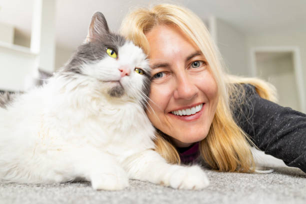 😻Почему кошка выбирает одного человека в семье?