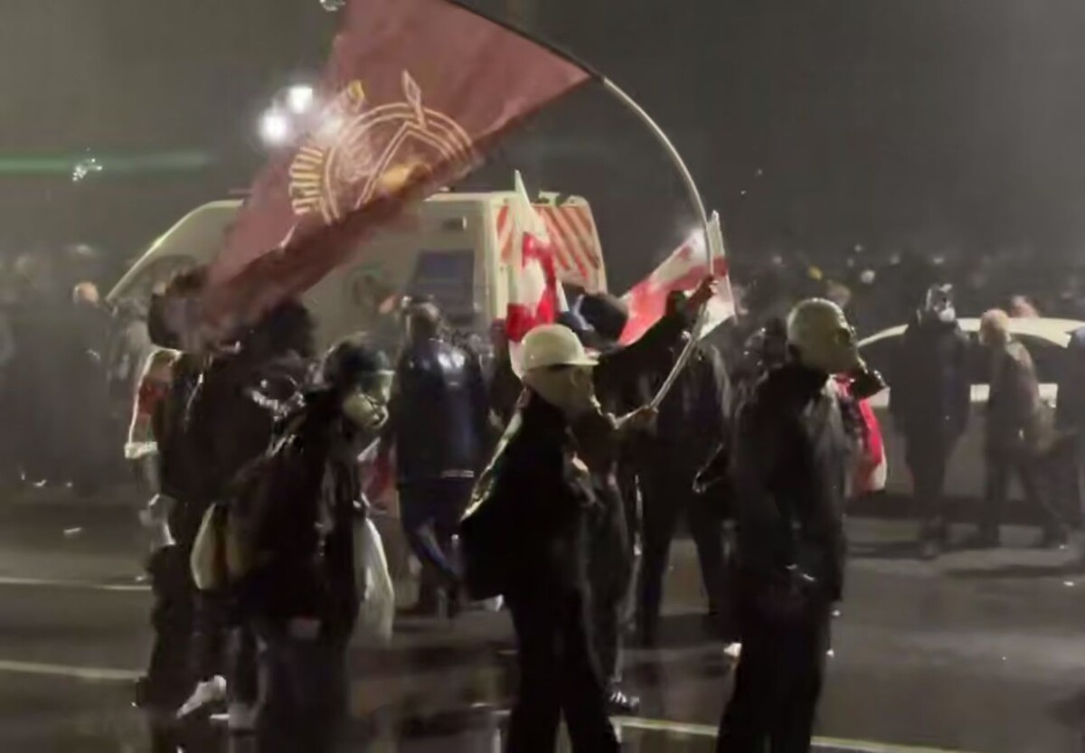     / Источник: Кадр из видео