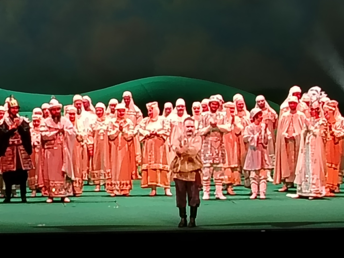 Д.Закиров на индивидуальном поклоне