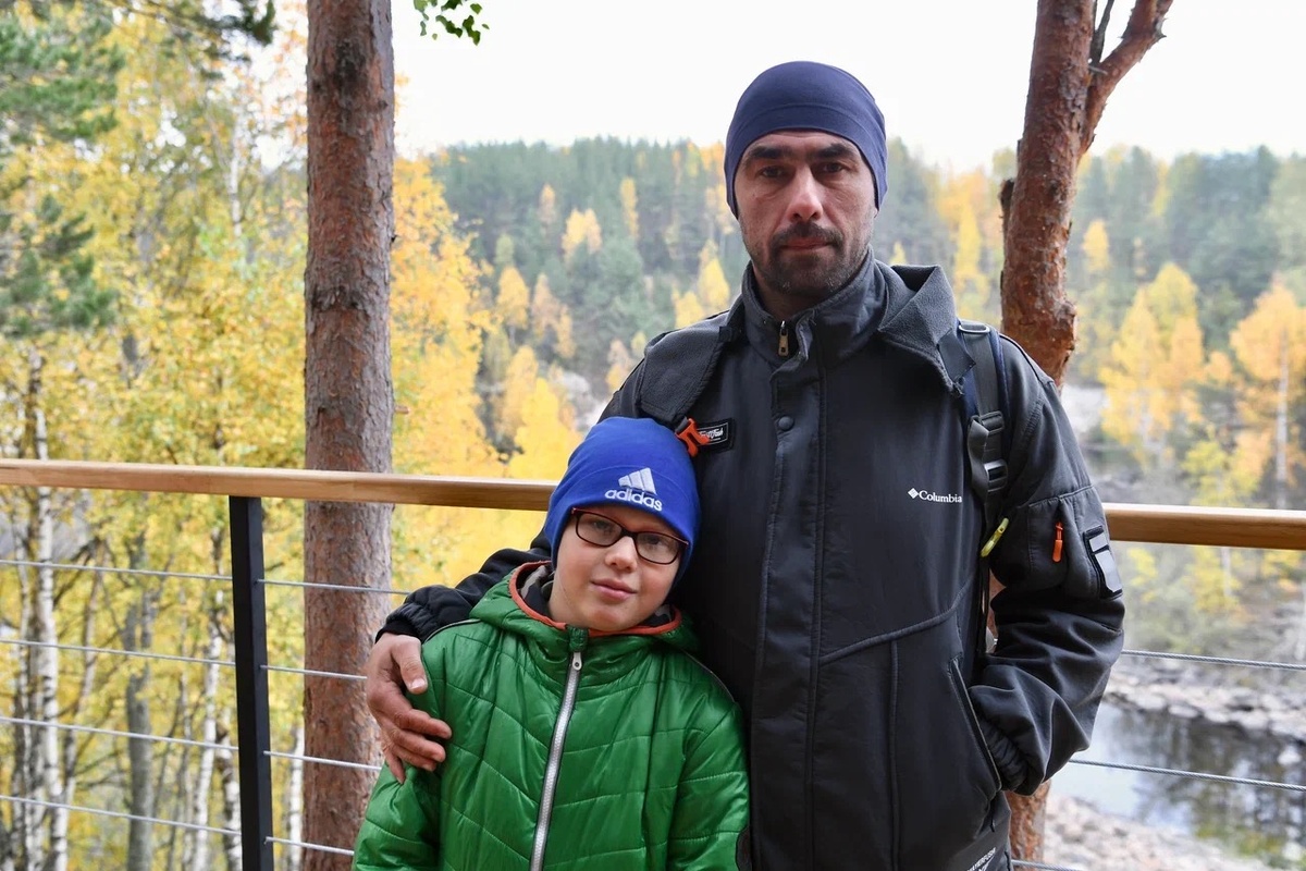    Участник СВО Алексей Голованов с сыном Святославом. Фото: "Республика"/ Оксана Кудряшова