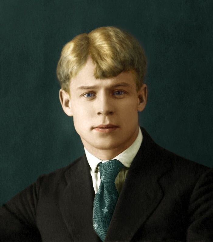 Сергей Есенин, раскрашенное фото, источник https://ru.pinterest.com/