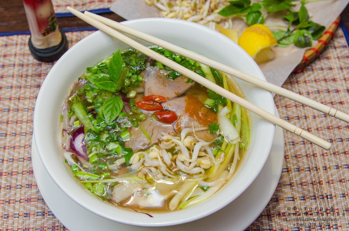 Фо Бо из вьетнамского кафе