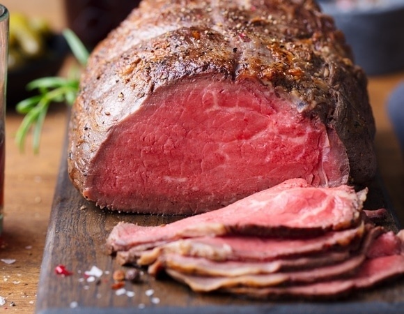 Пастрома от шефа: зачем покупать деликатес, если можно приготовить его дома