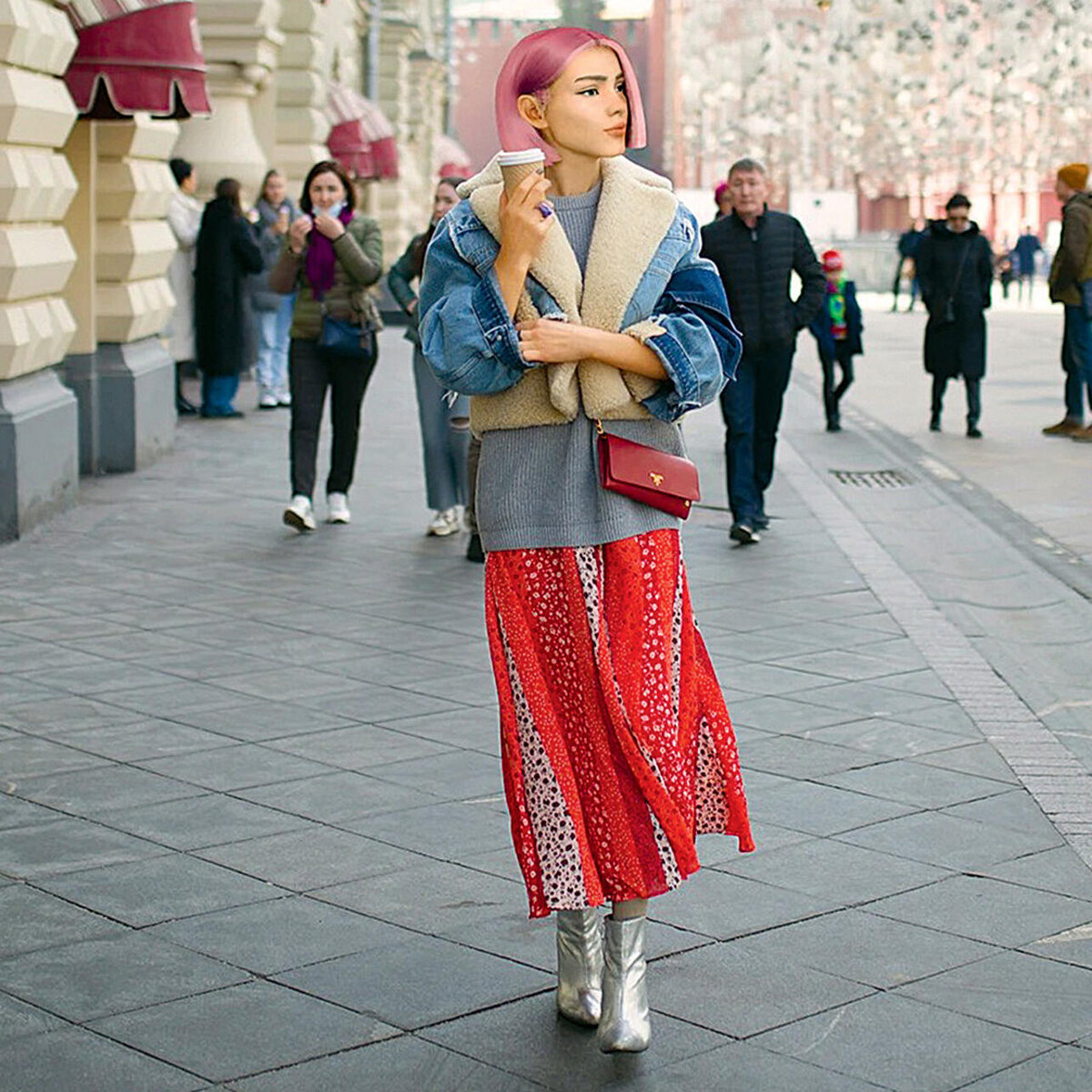    Блогер Аня ТНТ