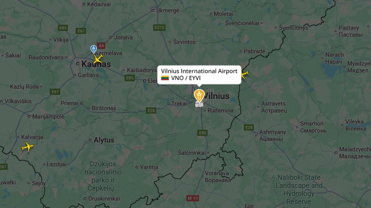    flightradar24.com