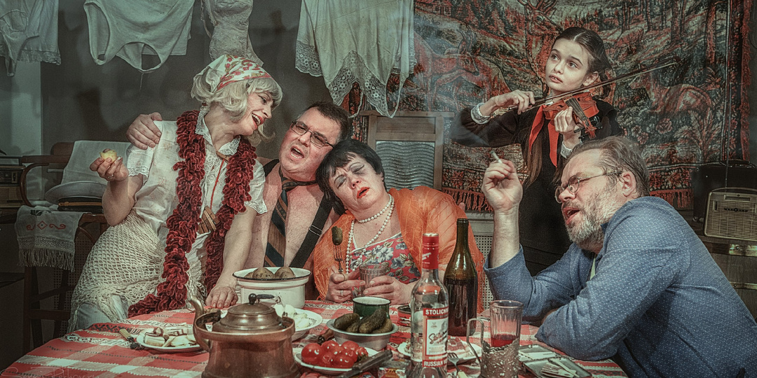 Почему люди перестали приглашать гостей к себе домой?