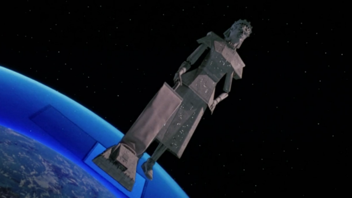 Гигантский космический аппарат в форме горничной.