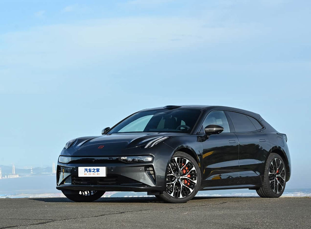 Обновленный Zeekr 001 – версия 2026 модельного года