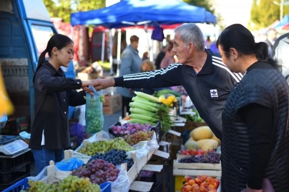    Праздничная ярмарка в Майкопе собрала более 250 предпринимателей