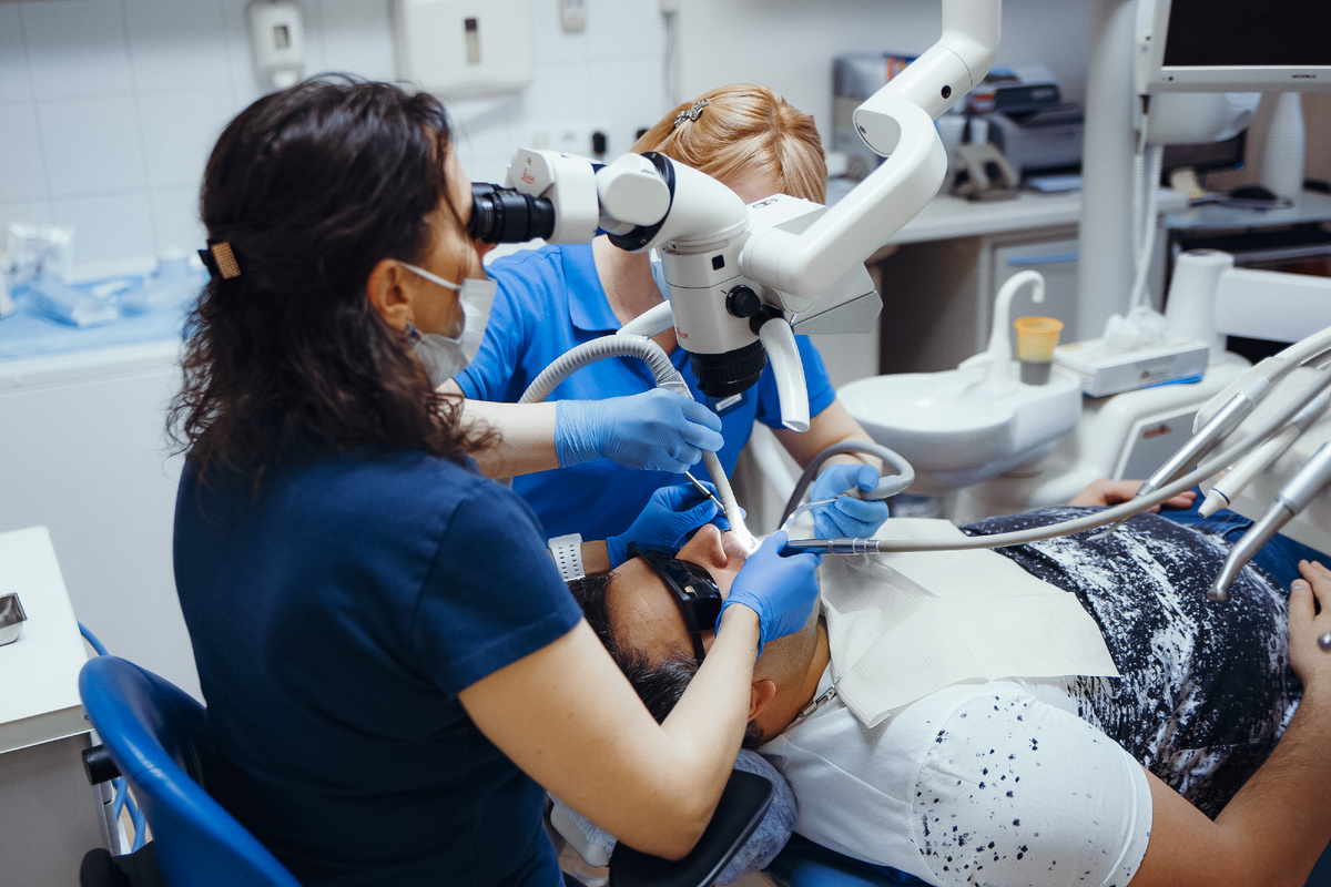 Фотография взята с сайта стоматологии Дмитрович Фэмили https://www.dmitrovich.ru/