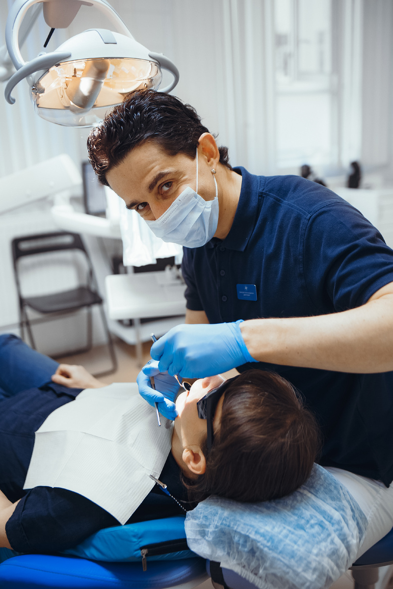 Фотография взята с сайта стоматологии Дмитрович Фэмили https://www.dmitrovich.ru/