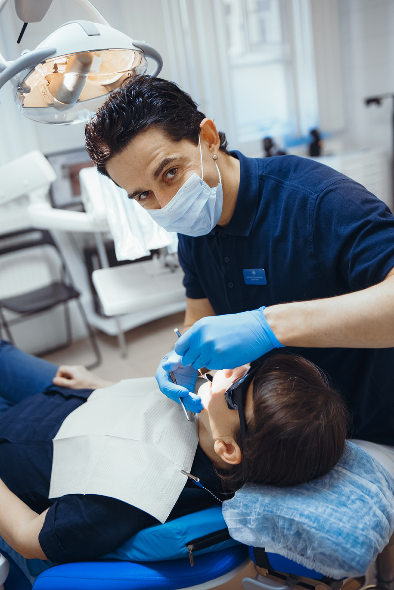 Фотография взята с сайта стоматологии Дмитрович Фэмили https://www.dmitrovich.ru/