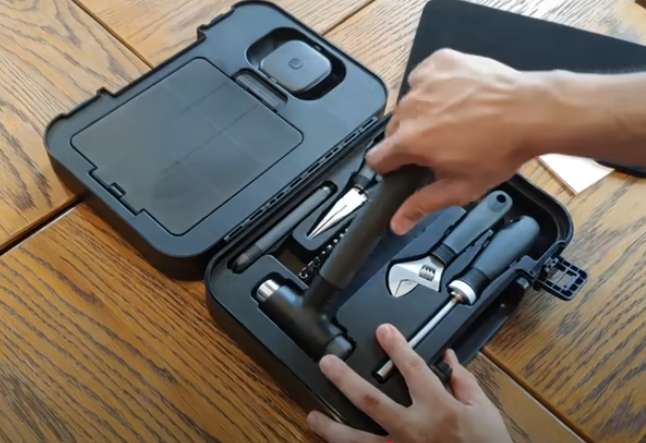 Кейс с инструментами Xiaomi