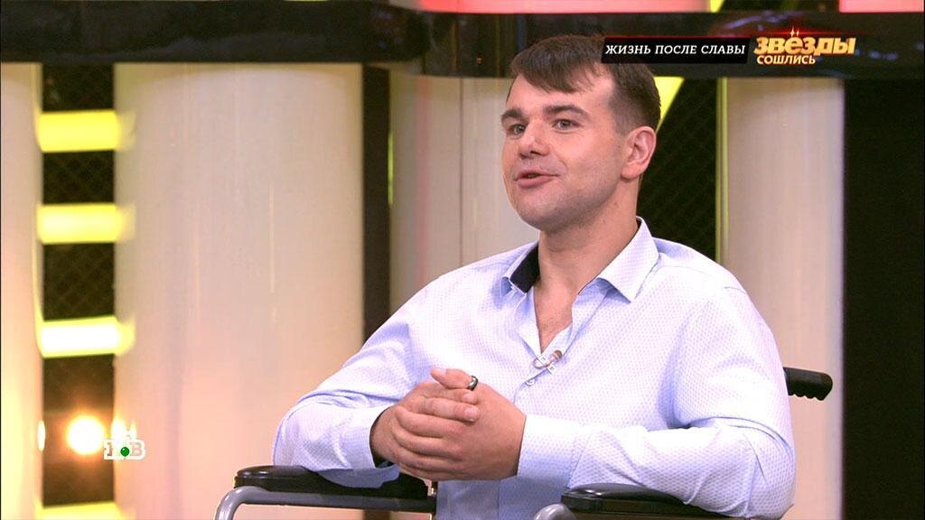    Полежайкин из «Папиных дочек» рассказал, как сломал обе ноги