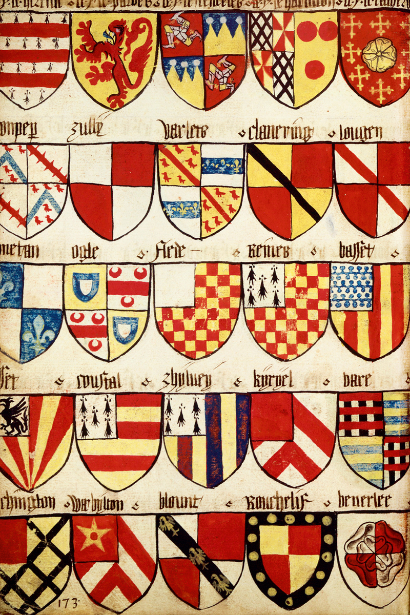 Вездесущность красного в геральдике
Во французской геральдике красный цвет, известный как "gueules", был самым распространенным цветом в гербах Средневековья. В данном европейском гербовнике, созданном в Лилле примерно в 1435 году, из двадцати пяти изображенных гербов только один не содержит этот цвет. За ним по частоте следуют белый, желтый, синий и черный. Зеленый, отсутствующий в этой подборке, использовался значительно реже. В фолио представлены гербы Англии и Нидерландов.
Armorial de la Toison d'Or et de l'Europe, скопирован и написан в Лилле, ок. 1435. Париж, Bibliothèque de l'Arsenal, рукопись 4790, фолио 80v.