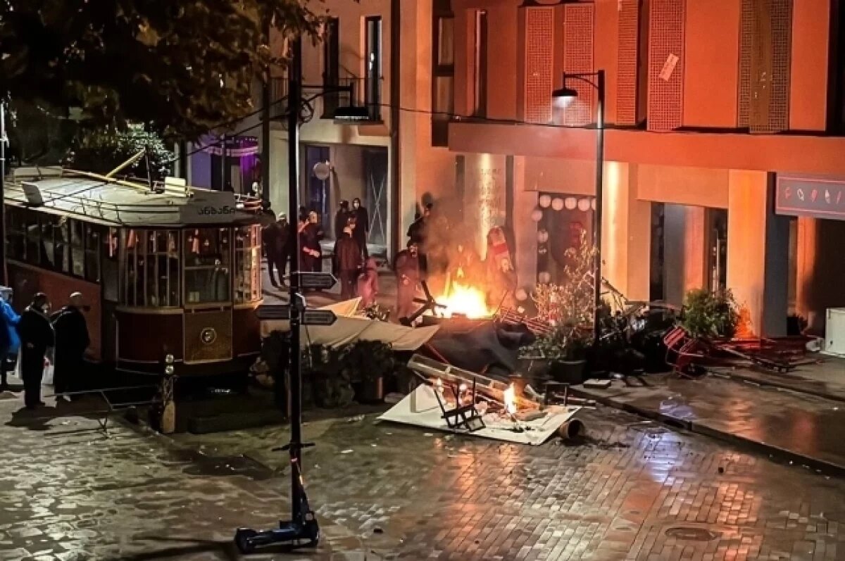    Кобахидзе обвинил партию Саакашвили в попытке устроить Майдан в Грузии