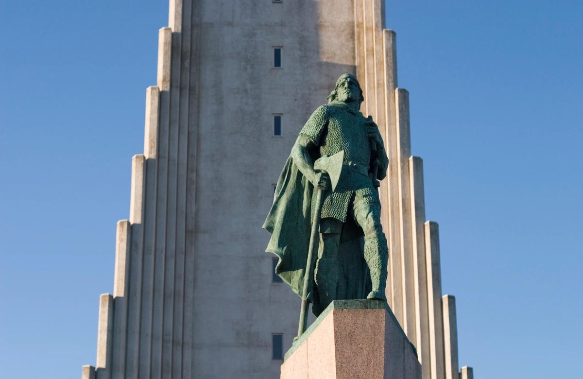    Памятник Лейфу Эриксону. Источник фотографии: vokrugsveta.ru