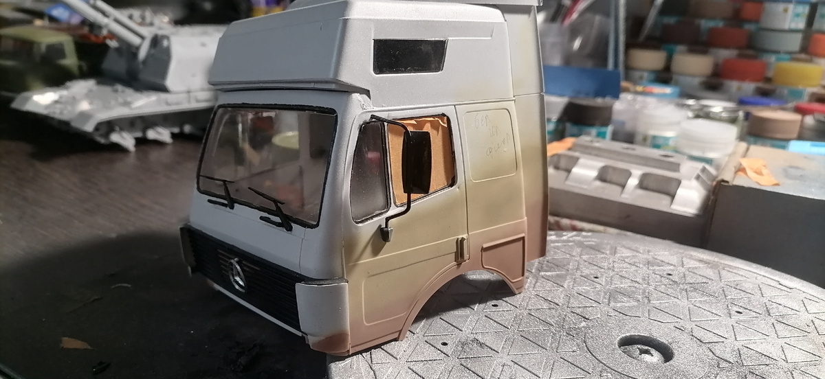 Уже два цвета