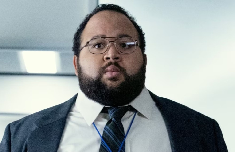     Зак Черри, кадр из сериала «Разделение» (2022-...)