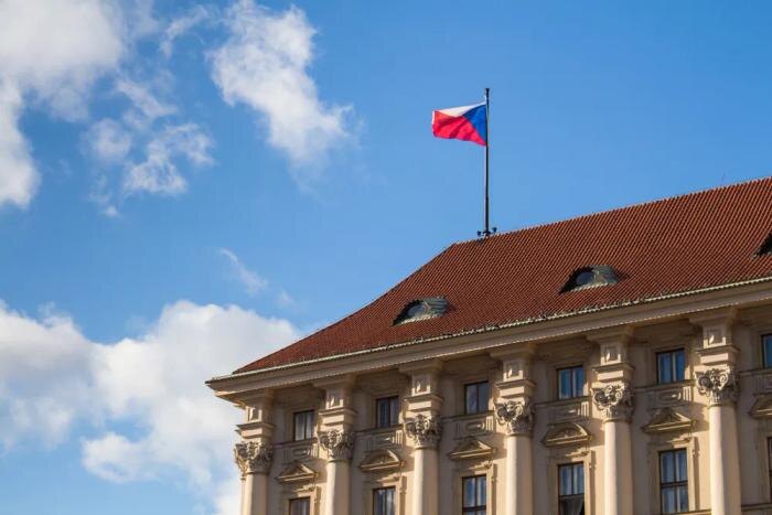 Обложка © Shutterstock / FOTODOM / Yassmin Photo