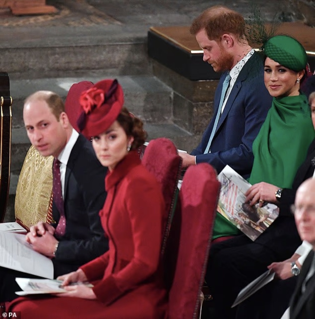 На последнем мероприятии Сассекских в качестве действующих членов королевской семьи Меган, которая присоединилась к фирме менее двух лет назад, надела «несокрушимую улыбку», которая практически не сходила с ее лица, по словам эксперта по языку тела.