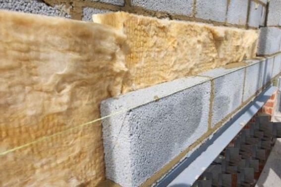 Новая схема утепления некоторых каменных стен загородного дома минеральной ватой