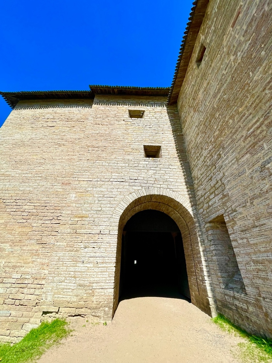 Вход в крепость