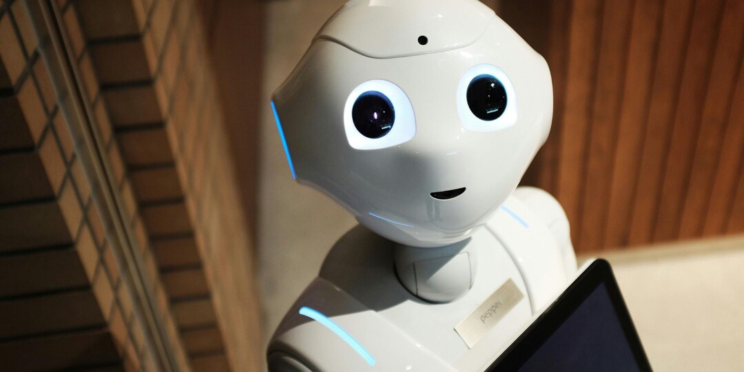 Авдонин рассказал, что общего между технофеодализмом и песней "One Way Ticket to the Moon"