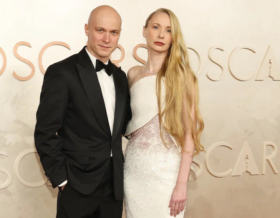 Юра Борисов: как актёр без «Оскара» стал любимцем миллионов. История глазами психолога Станислава самбурского