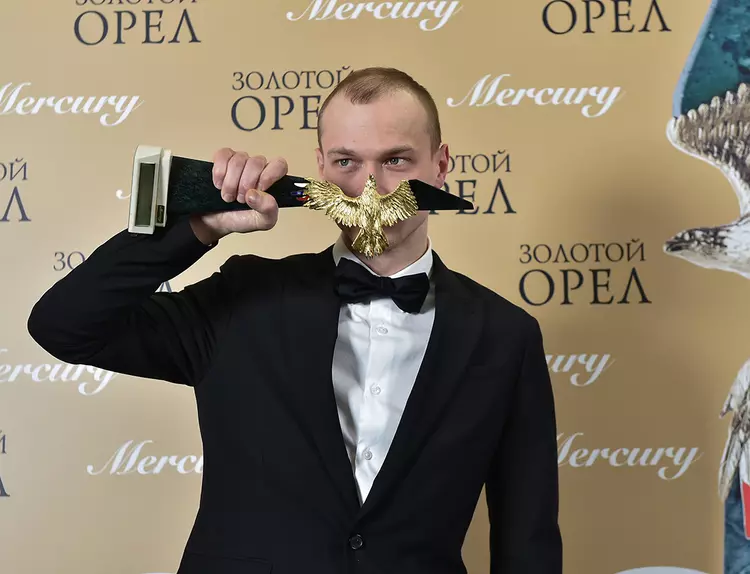 От «Аноры» до сердец зрителей: феномен Юры Борисова, покорившего Голливуд без «Оскара. Рассказывает психолог Станислав Самбурский