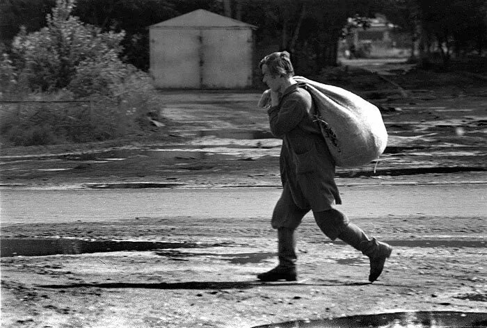 Слабость изменения, но сила тащить вещи туда -сюда...