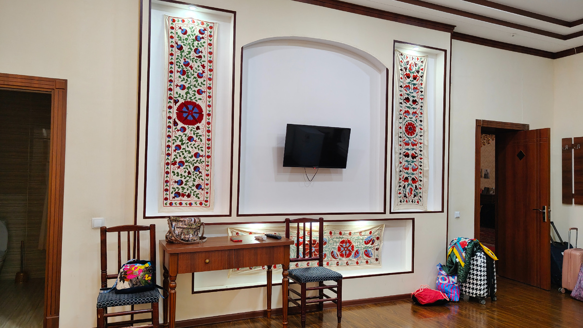 Очень красивые сюзане в нишах на стенах