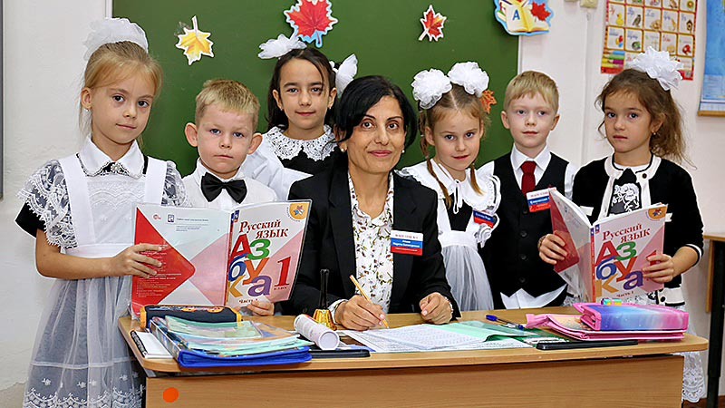    В первый класс – в десятый раз!