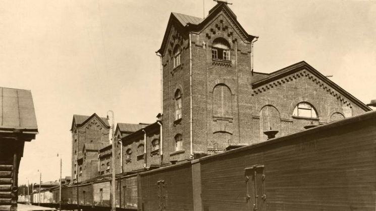 Вот так выглядела хладобойня в первые годы работы.