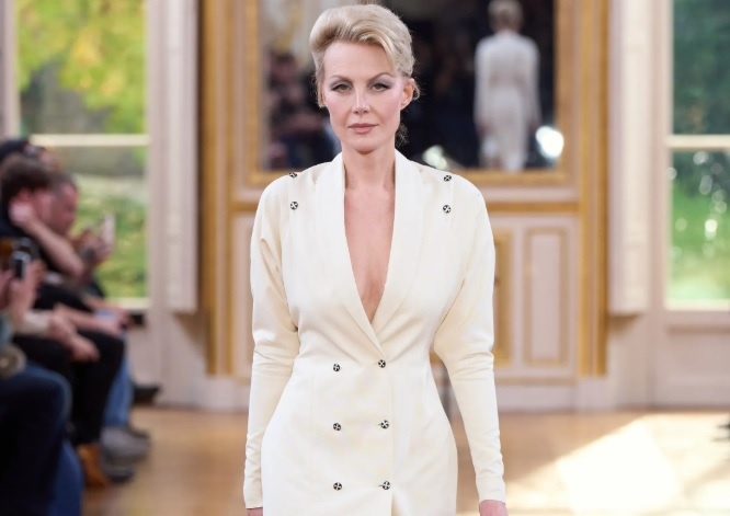 Рената Литвинова в Париже