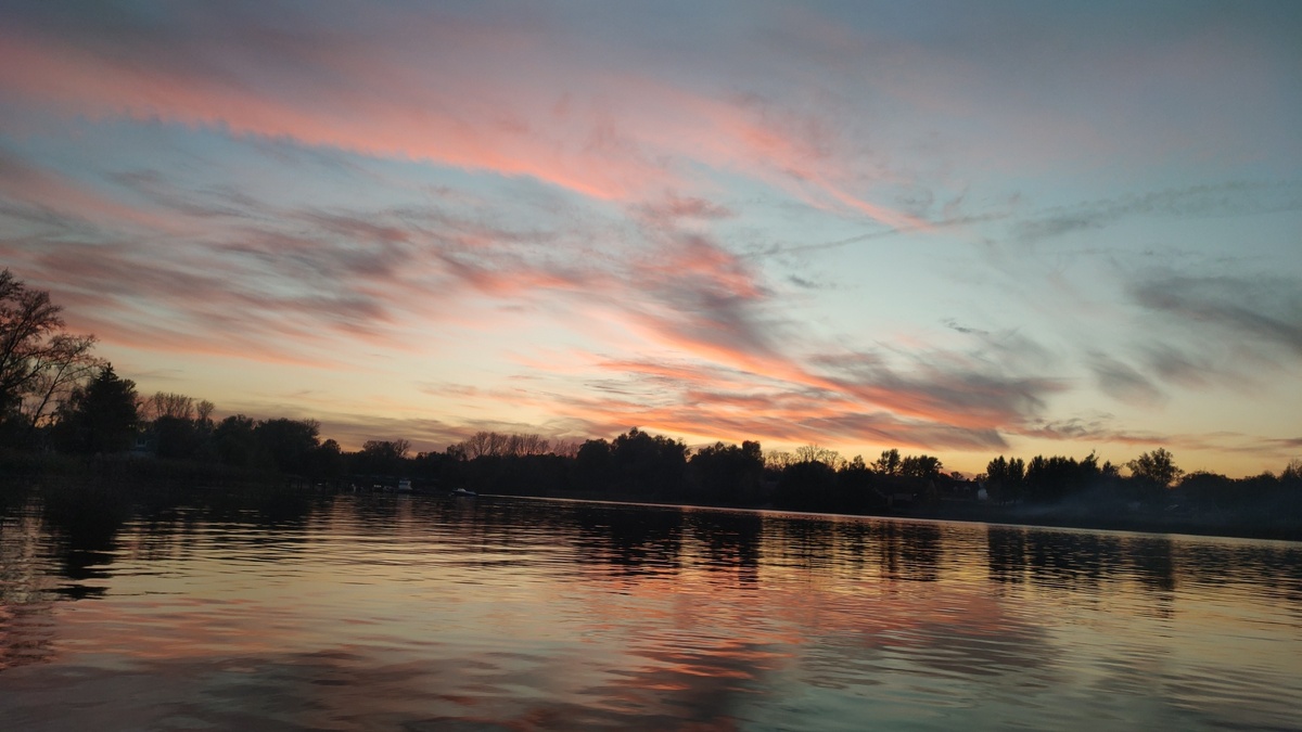 Фото автора. Закат на нашей Волге