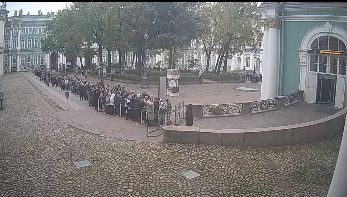 Скриншот с веб-камер Государственного Эрмитажа