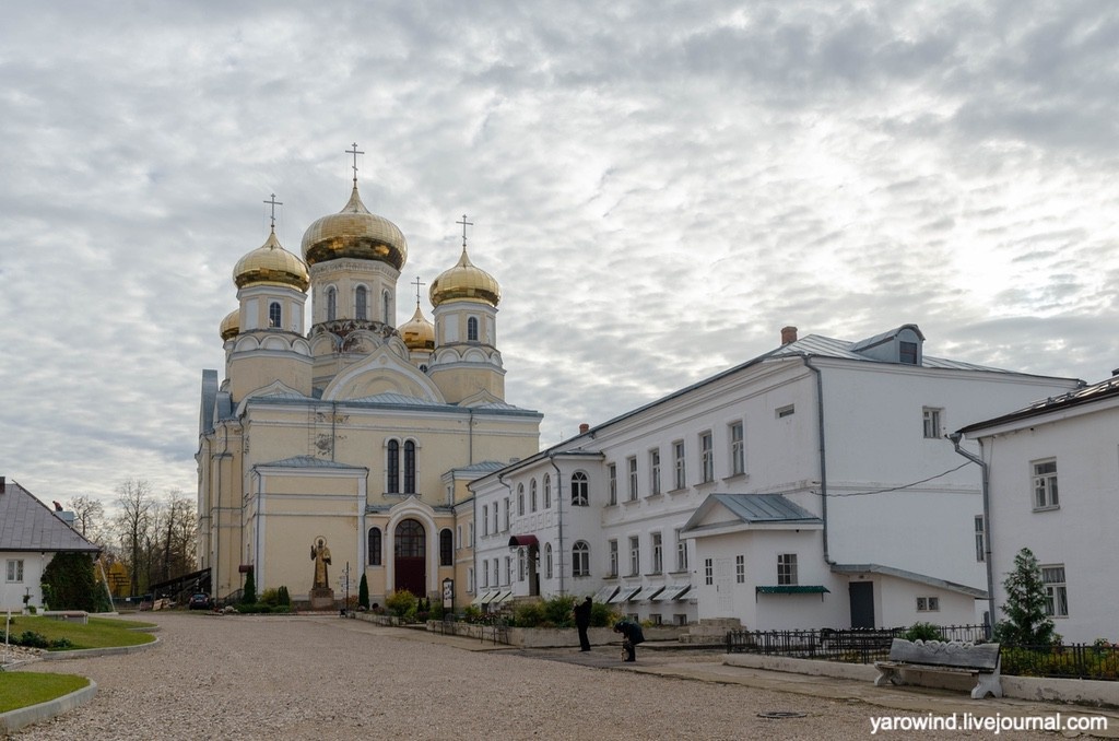 Казанский монастырь, Вышний Волочок
