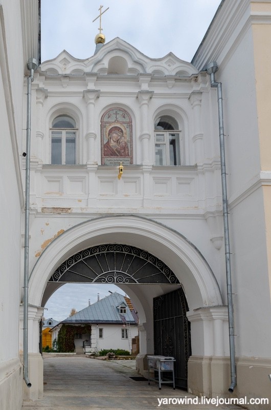 Казанский монастырь, Вышний Волочок