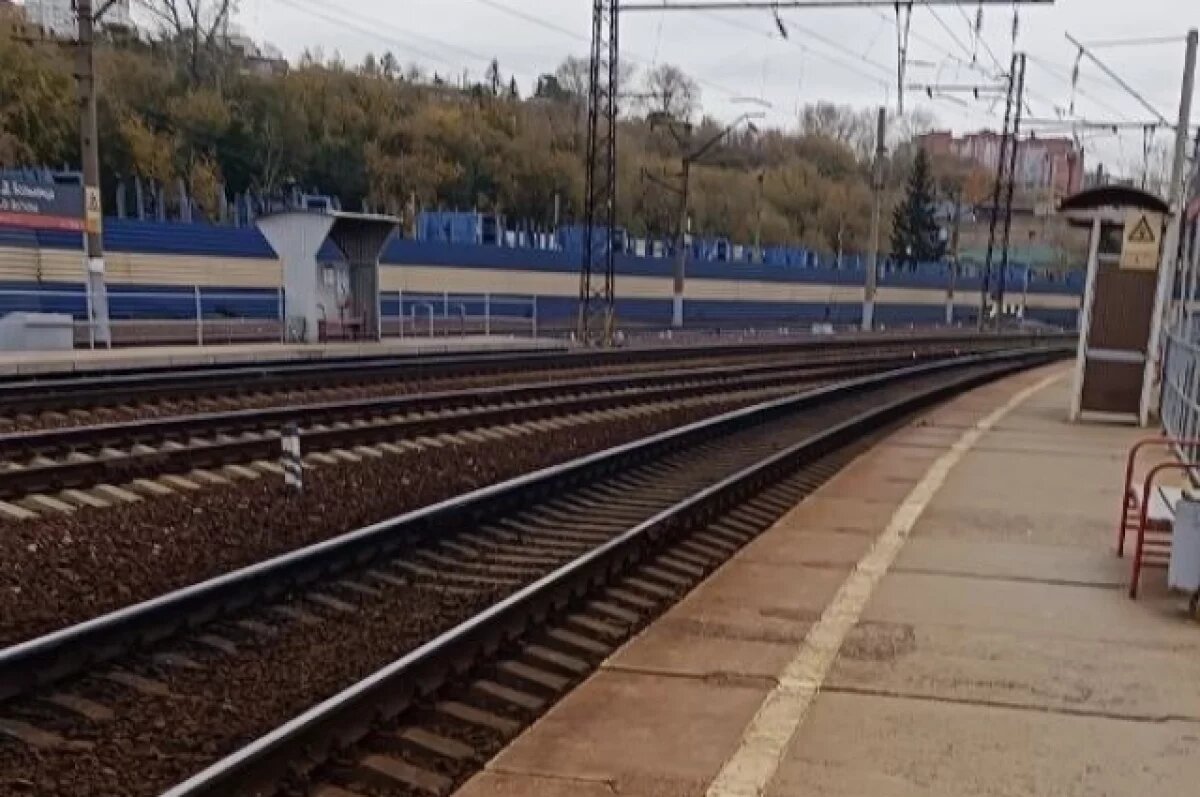    В Красноярске мужчина попал под колеса грузового поезда